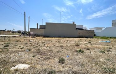 TERRENO EDIFICABILE CON AFFACCIO SU DUE STRADE – Squinzano (Le), Via Ciardo
