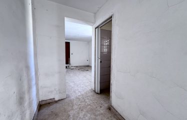 ABITAZIONE DA RISTRUTTURARE &ndash; Squinzano (Le), Via M. Galliano