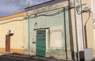 ABITAZIONE DA RISTRUTTURARE – Squinzano (Le), Via M. Galliano