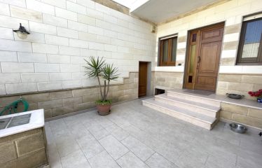 ABITAZIONE INDIPENDENTE CON GARAGE – Trepuzzi (Le), via Ugo Foscolo