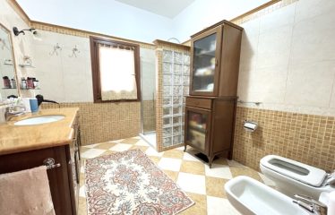 ABITAZIONE INDIPENDENTE CON GARAGE – Trepuzzi (Le), via Ugo Foscolo