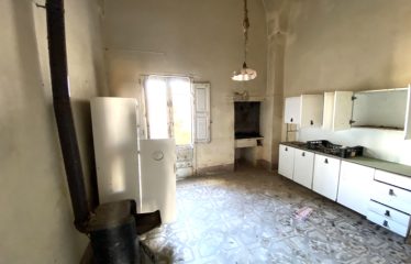 ABITAZIONE CON VOLTE A STELLA ED AMPIO GIARDINO – Squinzano (Le), Via Paticchio