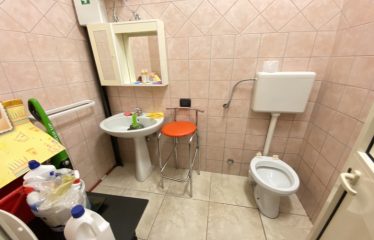LOCALE COMMERCIALE – Squinzano (Le), Strada privata prospiciente via Montegrappa