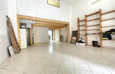 LOCLE COMMERCIALE – Campi Salentina (Le), Via Medaglie d’Oro