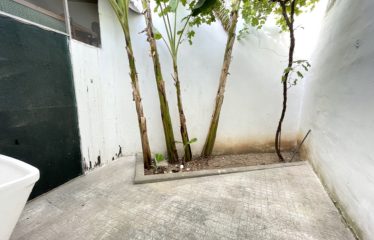LOCLE COMMERCIALE – Campi Salentina (Le), Via Medaglie d’Oro