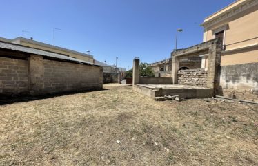 TERRENO EDIFICABILE RECINTATO IN CENTRO – Squinzano (Le), Via G. Mazzini ang. Via S. Giovanni