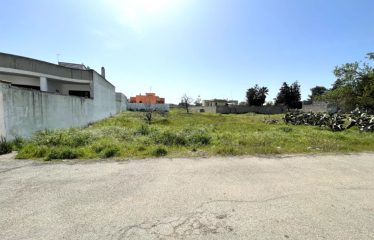 TERRENO EDIFICABILE – Squinzano (Le), Traversa via R. Sanzio
