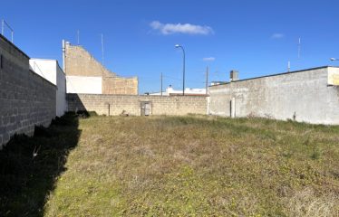TERRENO EDIFICABILE RECINTATO CON AFFACCIO SU DUE STRADE &ndash; Squinzano (Le), via Copernico
