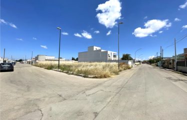 TERRENO EDIFICABILE AD ANGOLO – Squinzano (Le), Via Generale Nobile