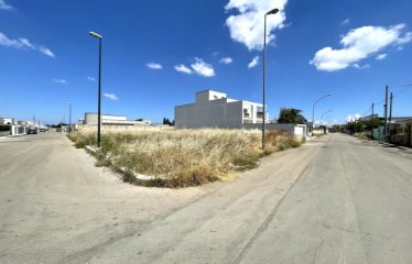 TERRENO EDIFICABILE AD ANGOLO – Squinzano (Le), Via Generale Nobile