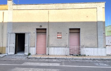 ABITAZIONE INDIPENDENTE CON POTENZIALITA&rsquo; COMMERCIALI &ndash; Squinzano (Le), Via Dante