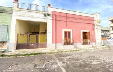 ABITAZIONE INDIPENDENTE CON VOLTE A STELLA E GIARDINO – Squinzano (Le), Via Nuova