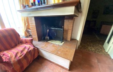 ABITAZIONE INDIPENDENTE CON VOLTE A STELLA E GIARDINO – Squinzano (Le), Via Nuova