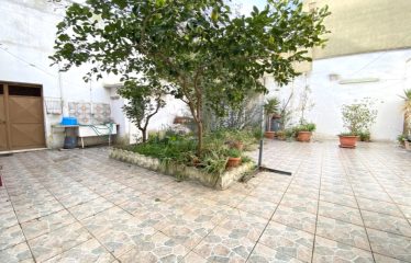 ABITAZIONE INDIPENDENTE CON VOLTE A STELLA E GIARDINO – Squinzano (Le), Via Nuova