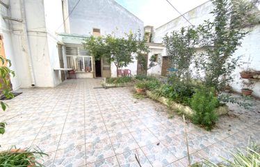 ABITAZIONE INDIPENDENTE CON VOLTE A STELLA E GIARDINO – Squinzano (Le), Via Nuova