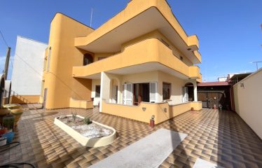 ABITAZIONE P. TERRA CON GIARDINO E DEPANDANCE/GARAGE – Squinzano (LE), Via Don Luigi Sturzo