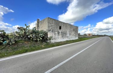 TERRENO AGRICOLO CON FABBRICATO RURALE – Squinzano (Le), via Faraschita