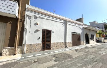 ABITAZIONE INDIPENDENTE CON GARAGE – Trepuzzi (Le), Via Michelangelo, 14