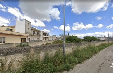 TERRENO EDIFICABILE DI AMPIA METRATURA &ndash; Squinzano (Le), Via Macello ang. via Mameli