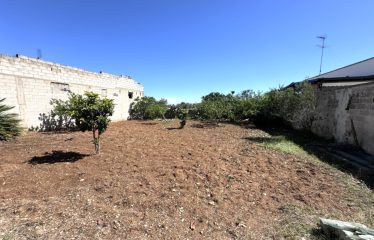 TERRENO EDIFICABILE RECINTATO – Squinzano (Le), via Isonzo