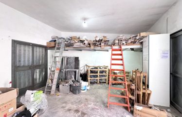 LOCALE DEPOSITO/GARAGE – Squinzano (Le), Via San Leonardo