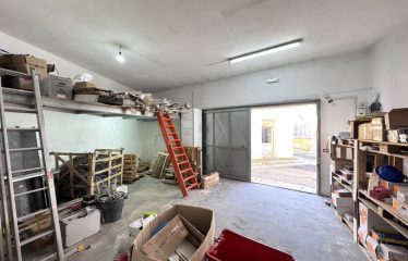 LOCALE DEPOSITO/GARAGE – Squinzano (Le), Via San Leonardo