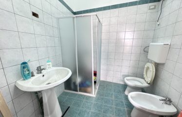 LOCALE DEPOSITO/GARAGE – Squinzano (Le), Via San Leonardo