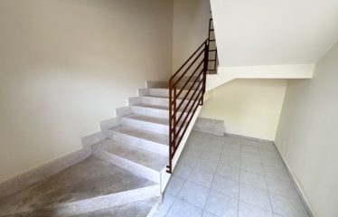 APPARTAMENTO 1&deg; PIANO CON BOX E MANSARDA INTERNA &ndash; Trepuzzi (Le), via Giuseppe Elia