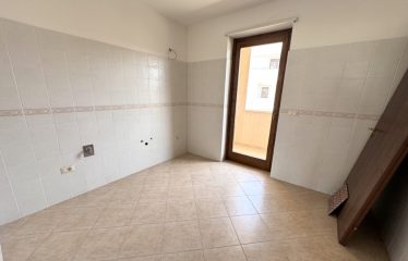 APPARTAMENTO 1&deg; PIANO CON BOX E MANSARDA INTERNA &ndash; Trepuzzi (Le), via Giuseppe Elia