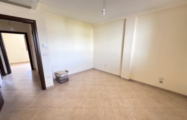 APPARTAMENTO 1&deg; PIANO CON BOX E MANSARDA INTERNA &ndash; Trepuzzi (Le), via Giuseppe Elia