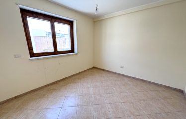 APPARTAMENTO 1&deg; PIANO CON BOX E MANSARDA INTERNA &ndash; Trepuzzi (Le), via Giuseppe Elia