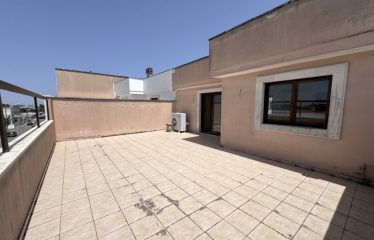 APPARTAMENTO 1&deg; PIANO CON BOX E MANSARDA INTERNA &ndash; Trepuzzi (Le), via Giuseppe Elia
