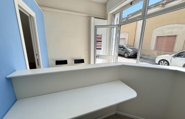 LOCALE COMMERCIALE/UFFICIO – Squinzano (Le), P.zza della Vittoria