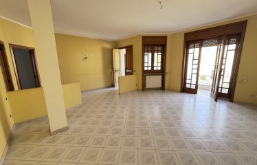 ABITAZIONE PIANO 1° CON AREA SOLARE – Arnesano (Le), via Materdomini 74