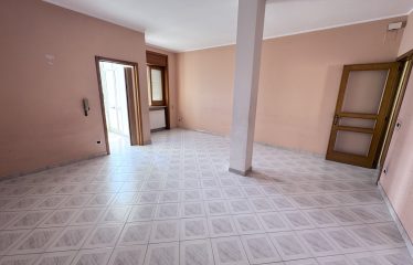 ABITAZIONE PIANO 1° CON AREA SOLARE – Arnesano (Le), via Materdomini 74