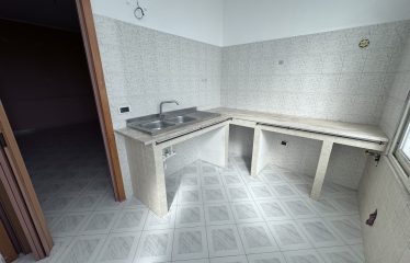 ABITAZIONE PIANO 1° CON AREA SOLARE – Arnesano (Le), via Materdomini 74