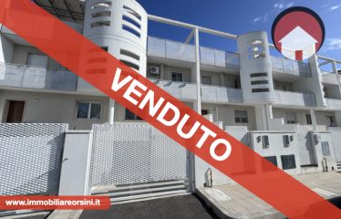 VILLETTA INDIPENDENTE CON GIARDINO E GARAGE – Campi Salentina (Le), via Ingrosso Servo di Dio