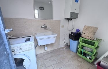 ABITAZIONE INDIPENDENTE CON GARAGE – Trepuzzi (Le), via Grazia Deledda, 26
