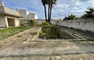 VILLA AL MARE CON PISCINA – Casalabate (Le), Via Lizza Glauca