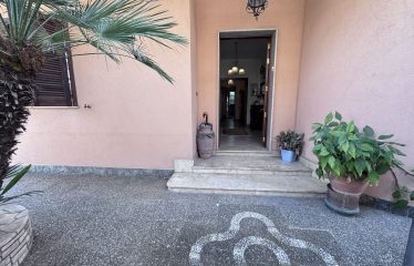 VILLA CON GIARDINO &ndash; Squinzano (Le), via Lecce