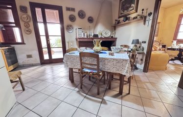 VILLA CON GIARDINO &ndash; Squinzano (Le), via Lecce