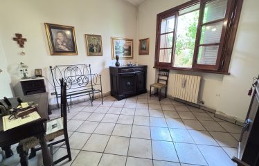 VILLA CON GIARDINO &ndash; Squinzano (Le), via Lecce