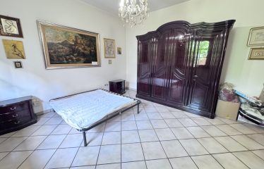 VILLA CON GIARDINO &ndash; Squinzano (Le), via Lecce
