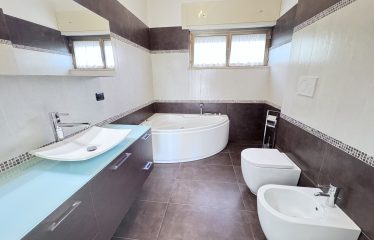 Appartamento 1° Piano – Campi Salentina (Le), via Puccini