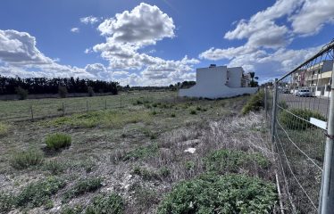 TERRENI EDIFICABILI – Campi Salentina (Le), via Bachelet