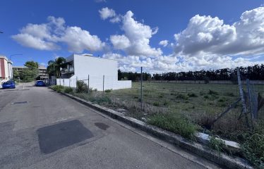 TERRENI EDIFICABILI – Campi Salentina (Le), via Bachelet