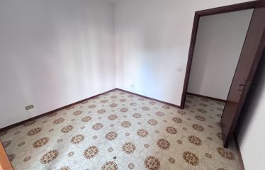Appartamento 1° Piano, Squinzano (Le), via Moretto, 13