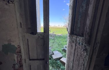 CASOLARE CON AMPIO TERRENO &ndash; Squinzano(Le), Via S. Elia
