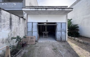 Garage con terreno edificabile &ndash; Squinzano (Le)