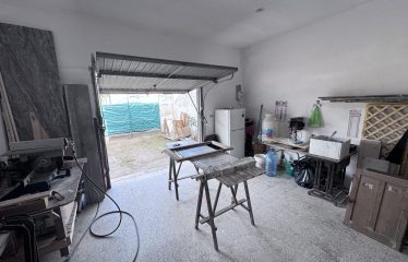 Garage con terreno edificabile &ndash; Squinzano (Le)